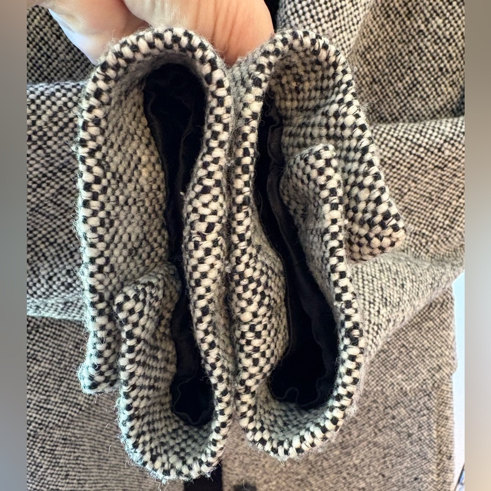 Banana Republic | Classic Black and White Tweed Midi Coat | Small - Picture 12 of 12